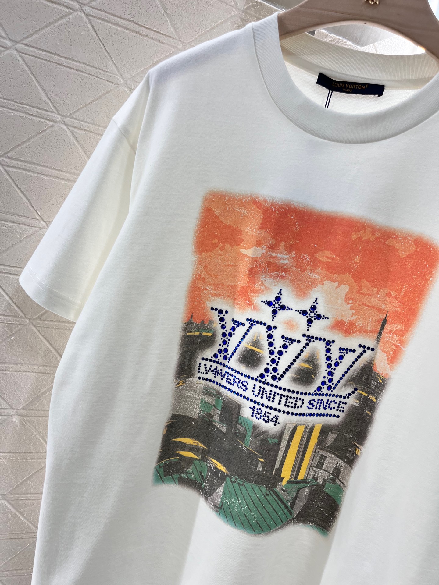 高仿LV路易威登新款25新品重工訂珠印花T恤男女同款