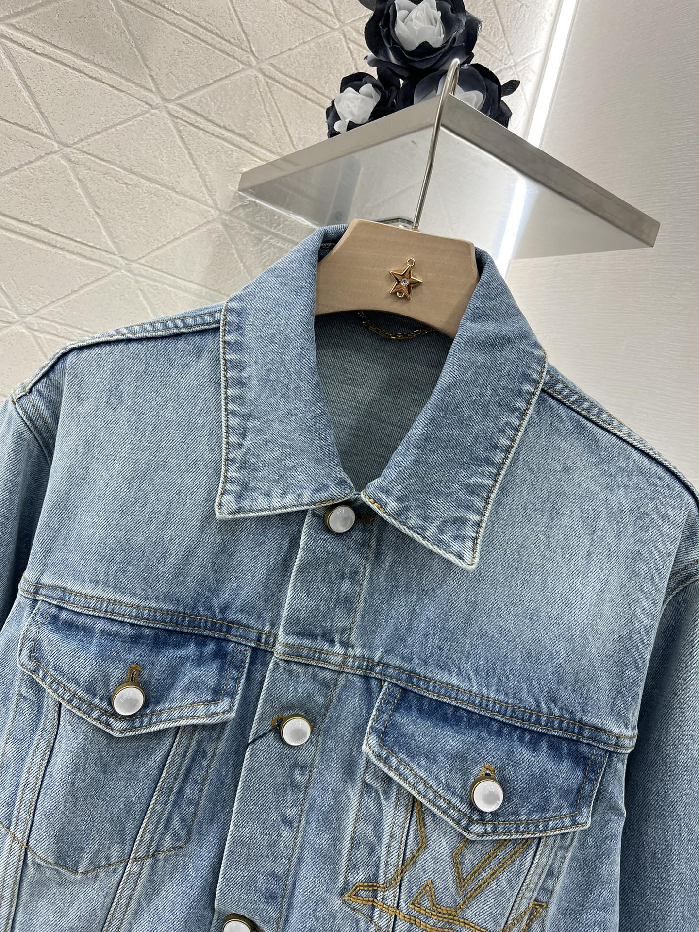 原單LV秋冬新品2025新品女款復古口袋牛仔外套