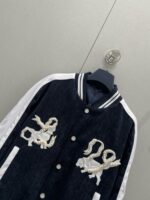 一比一LV25早春新款女雙狗珍珠天鵝絨夾克外套