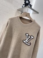 原單LV2025新品圓領鉤花字母套頭毛衣