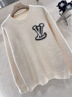 頂級LV2025新品米白色女圓領鉤花字母套頭毛衣