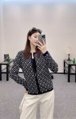 高仿網站LV新款女士提花拉鍊針織開衫