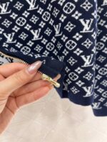 高仿網站LV新款女士提花拉鍊針織開衫