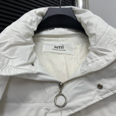 高仿AMI Pairs愛心logo麵包短款純色連帽寬鬆白色羽絨服男女