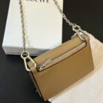 原單loewe羅意威新款斜挎零钱包卡夾