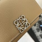 原單loewe羅意威新款斜挎零钱包卡夾
