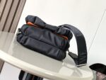 原單LOEWE羅意威Puffer Goya小號郵差包9118