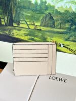 高仿loewe羅意威新款白色零錢包卡包