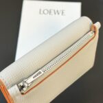 原單loewe羅意威新款白色斜挎零钱包卡包