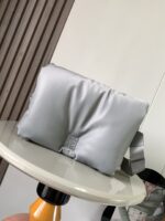 原單LOEWE羅意威Puffer Goya大號灰色郵差包9120