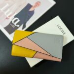 高仿LOEWE羅意威新款黃色長皮夾錢包