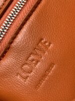 高仿LOEWE羅意威Puffer Goya大號墨綠郵差包9120