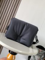 復刻LOEWE羅意威Puffer Goya大號灰布灰郵差包9120