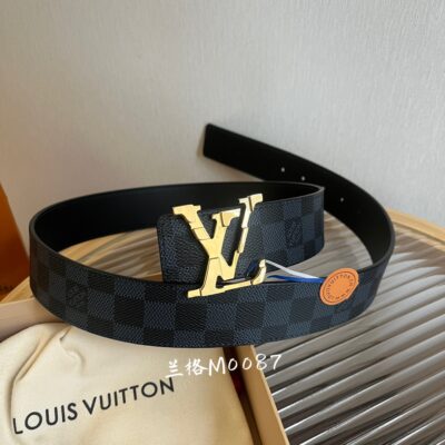 高仿LV男款正裝腰帶黑色牛仔褲皮帶