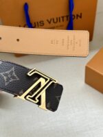 原單LV Initiales雙面腰帶推出繽紛新色