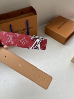 復刻LV Initiales新款雙面腰帶推出繽紛新色
