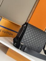 LV復刻District小號郵差包N42711