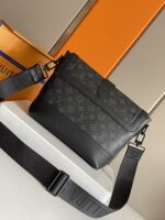 LV復刻新款郵差包M45911