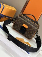 LV復刻老花黃皮S Lock郵差包M46688