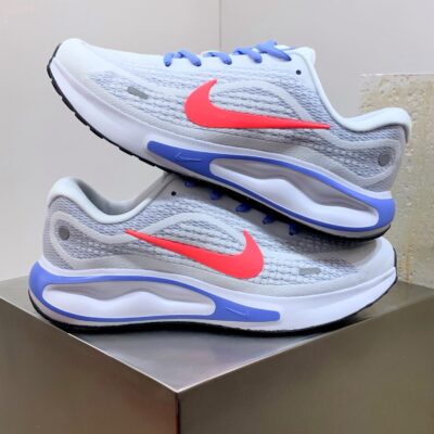 高仿莆田鞋Nike Journey Run公路跑步鞋
