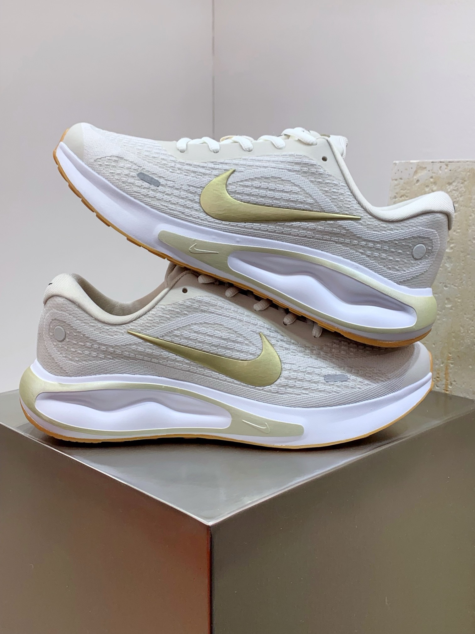 復刻Nike Journey Run公路跑步鞋