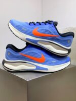 高仿Nike Journey Run公路跑步鞋