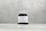 高仿Nike SB Dunk Reverse Panda 2.0白黑色休閒鞋
