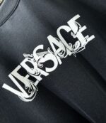 高仿衣服Versace凡賽斯2025款新品時尚設計黑色短袖T恤
