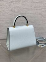 高仿𝐕𝐚𝐥𝐞𝐗𝐭𝐫𝐚包包 Iside Crossbody Micro bag 手提包單肩包 湖水藍