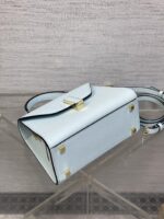 高仿𝐕𝐚𝐥𝐞𝐗𝐭𝐫𝐚包包 Iside Crossbody Micro bag 手提包單肩包 湖水藍