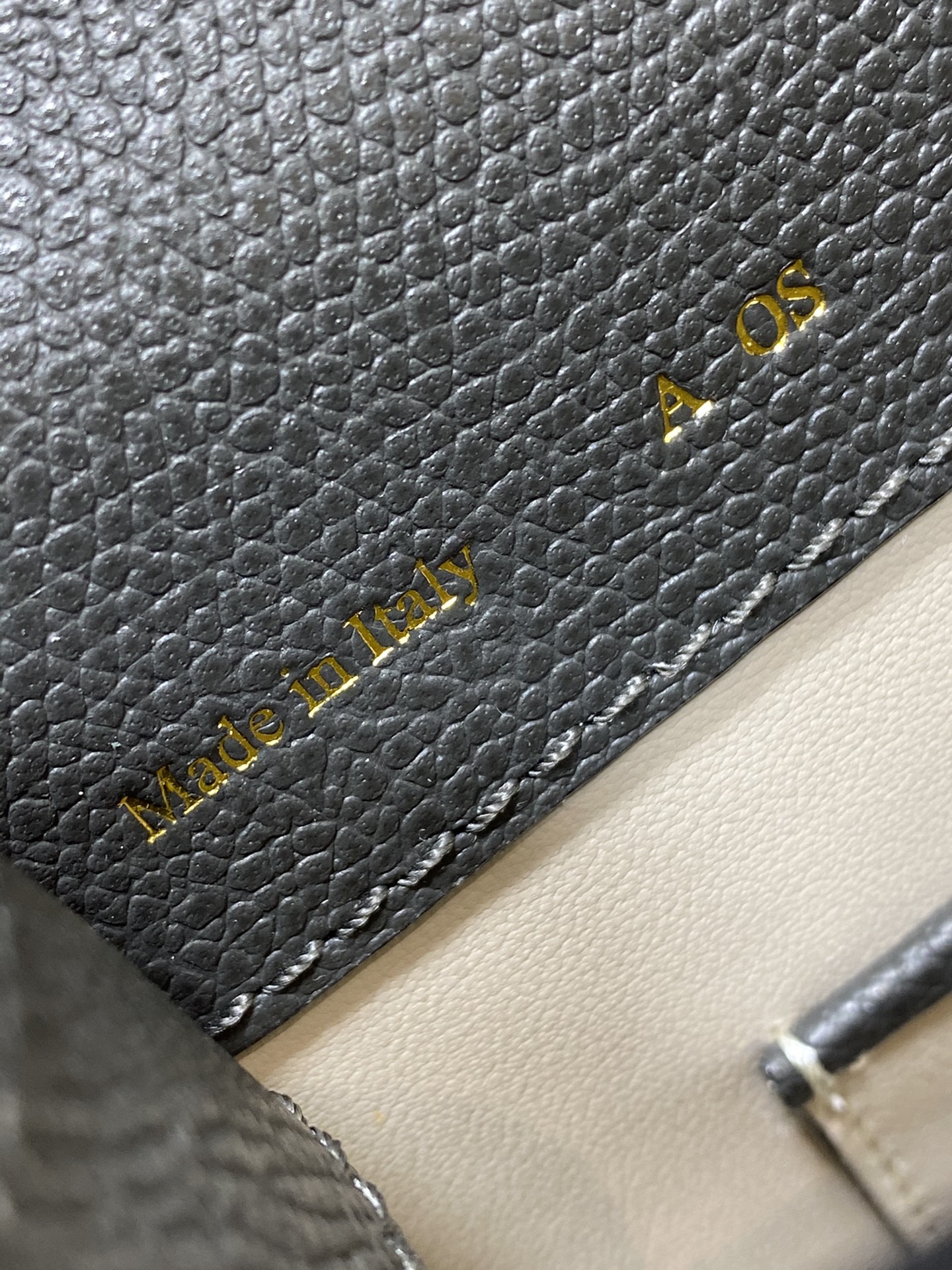 原單A貨𝐕𝐚𝐥𝐞𝐗𝐭𝐫𝐚包包 Iside Top handle mini bag 手提包單肩包 鋼鐵灰