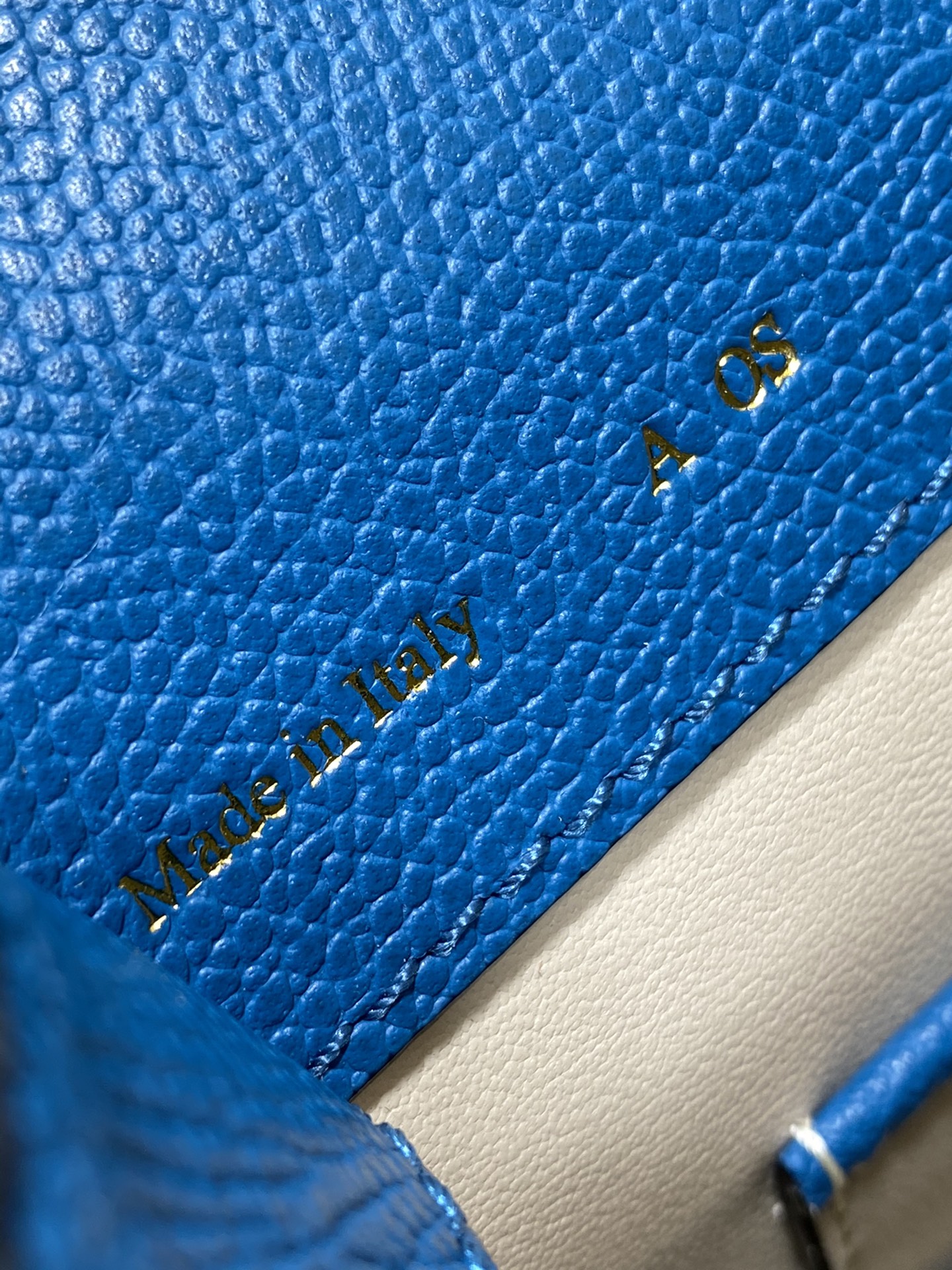 原單A貨𝐕𝐚𝐥𝐞𝐗𝐭𝐫𝐚包包 Iside Top handle mini bag 手提包單肩包 鈷藍色