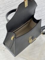 原單A貨𝐕𝐚𝐥𝐞𝐗𝐭𝐫𝐚包包 Iside Top handle mini bag 手提包單肩包 黑色