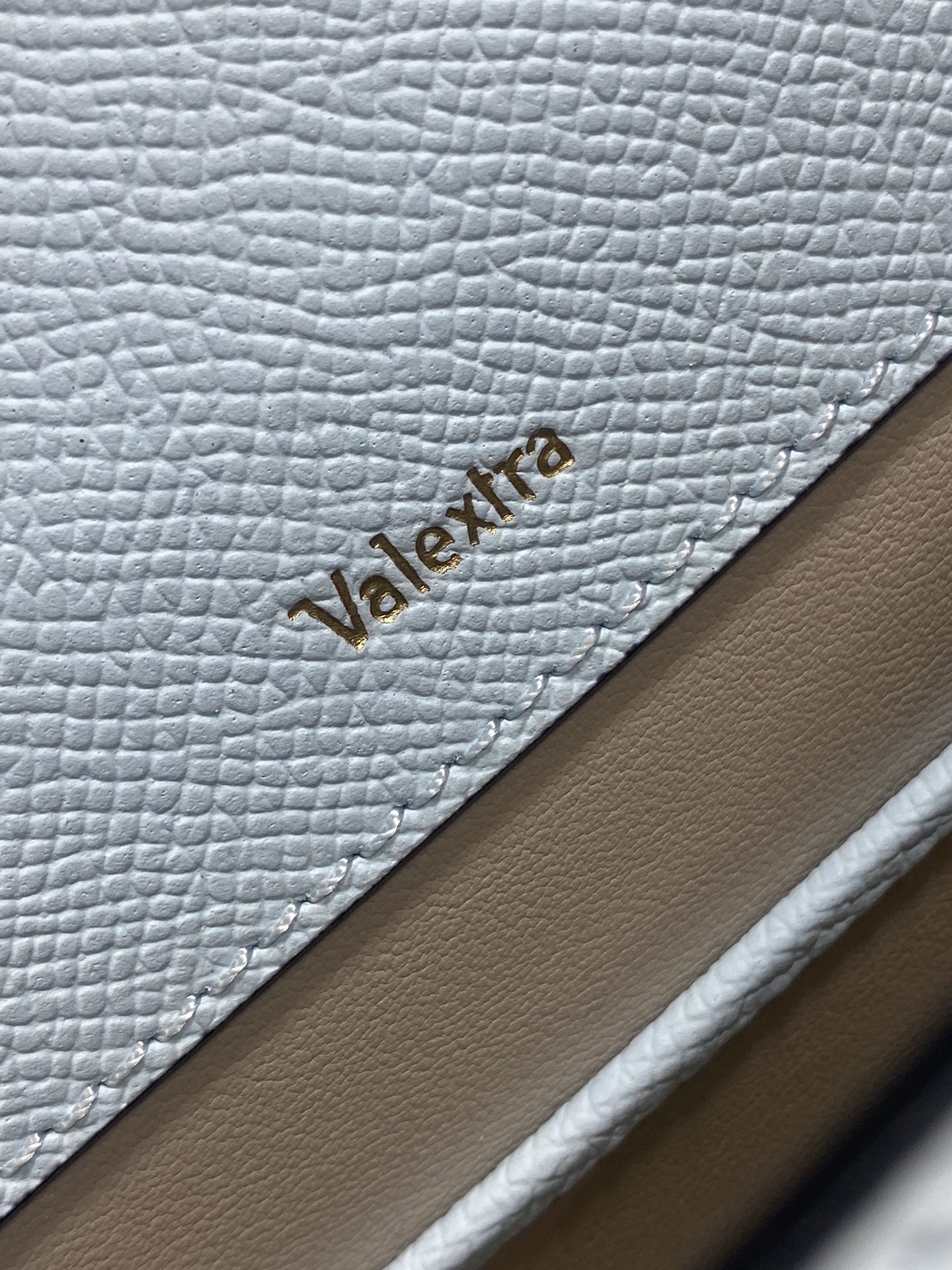 原單A貨𝐕𝐚𝐥𝐞𝐗𝐭𝐫𝐚包包 Iside Top handle mini bag 手提包單肩包 湖水藍