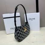 高仿Celine賽琳TLLY最新的圓潤造型單肩包