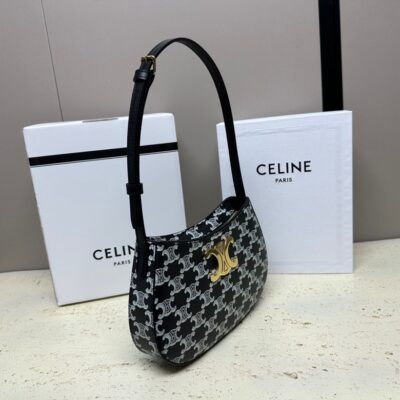 高仿Celine賽琳TLLY最新的圓潤造型單肩包
