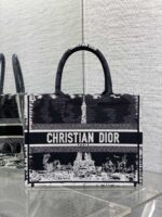 高仿精品Dior新款Tote刺繡圖案托特包
