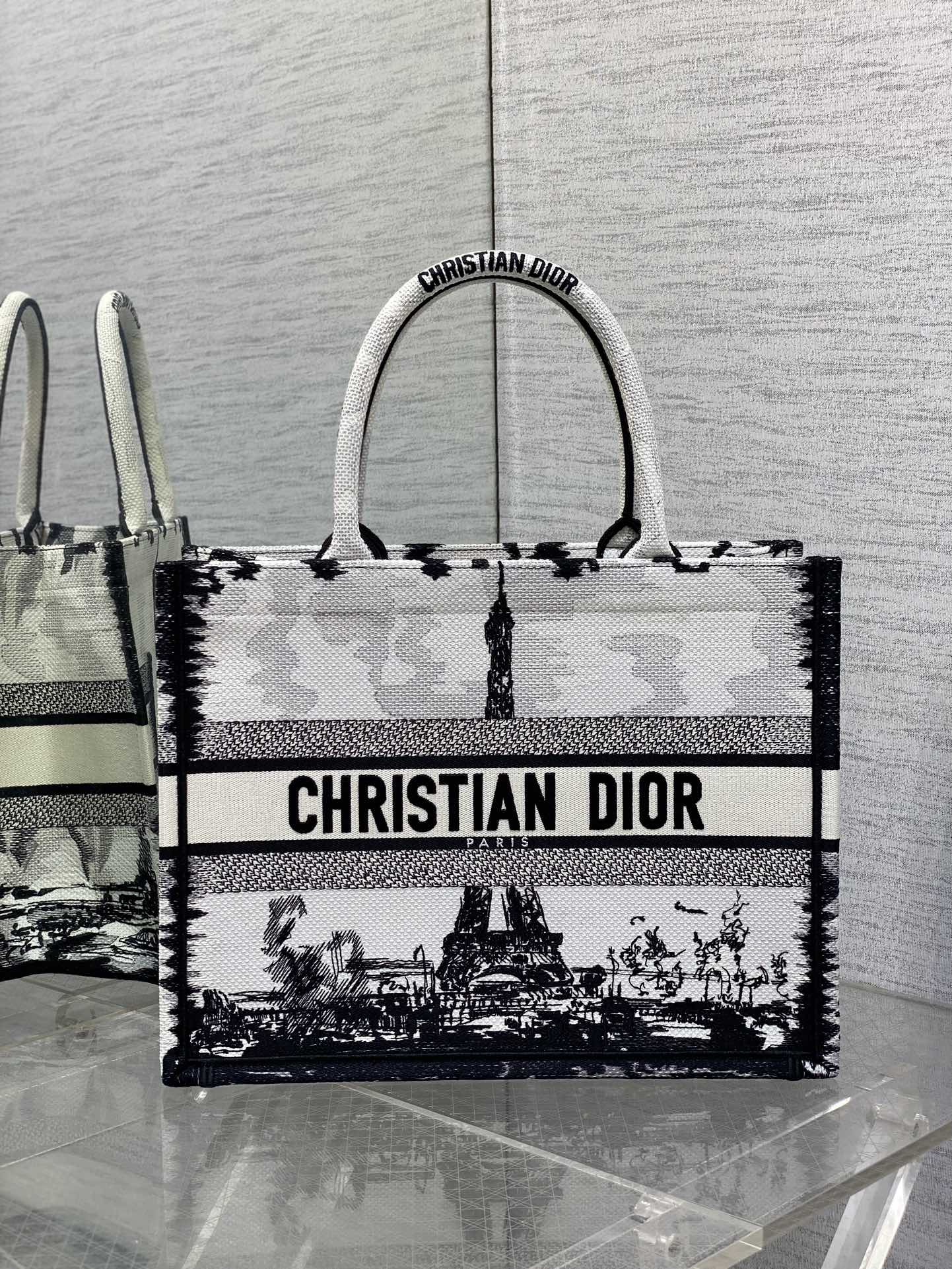 dior202541602 (1) 頂級復刻Dior新款Tote刺繡圖案托特包