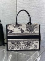 高仿Dior迪奧Tote最新秋冬老虎系列托特包