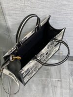 高仿Dior迪奧Tote最新秋冬老虎系列托特包