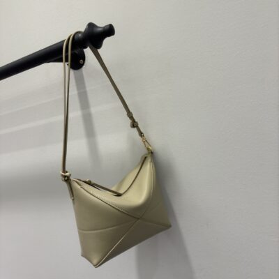高仿LOEWE羅意威淺綠色Puzzle Fold Pouch麻將包66005