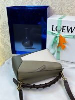 頂級LOEWE羅意威最新編織手腕Puzzle月桂綠拼斜挎包