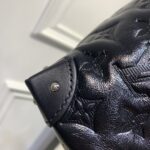 高仿LV路易威登M13484Cruise壓花水桶包