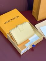 復刻錢包LV路易威登M12408淺黃色Portfoille Locky 短夾