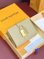 高仿錢包LV路易威登M12408淺綠色Portfoille Locky 短夾