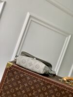 復刻LV路易威登M14794Pulse壓花牛皮手袋