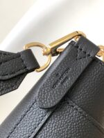 一比一LV路易威登M24006黑色Lock and Walks水桶包