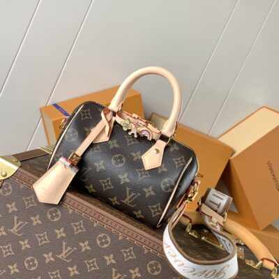 一比一LV路易威登M46970老花枕頭包