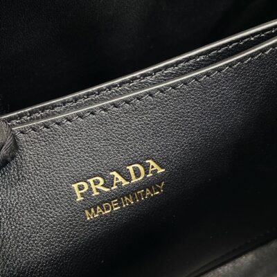 原單PRADA普拉達經典款黑色斜挎包小號1BA418