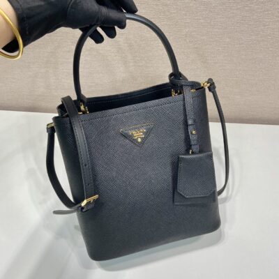 原單PRADA普拉達經典款黑色水桶包1BA212